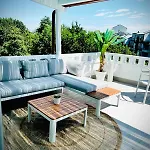 Db Rooftop アパート *